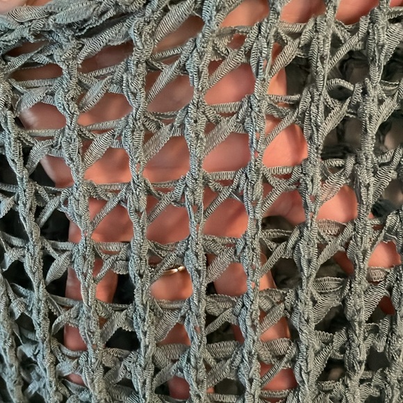 POL Medium Crochet Top - Picture 3 of 6